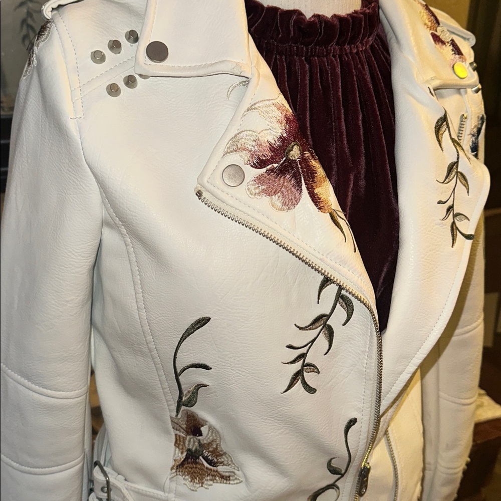 Embroidered White Vegan Leather Jacket - Picture 3 of 10